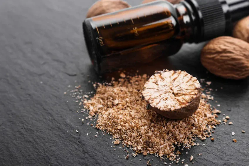 Nutmeg Oil